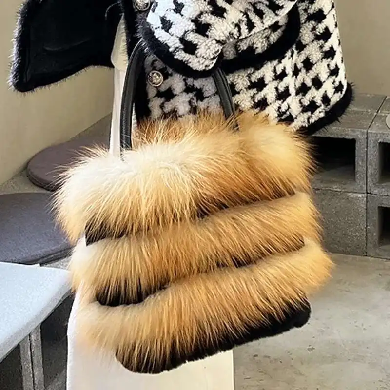 Real Fox Fur Bag Female Fox Fur Bag Hand Carrying Fur Bag Women Winter Shoulder Bag Evening Party Bag Ladies Hand Bags
Real Fox Fur Bag Female Fox Fur Bag Hand Carrying Fur Bag Women Winter Shoulder Bag Evening Party Bag Ladies Hand Bags