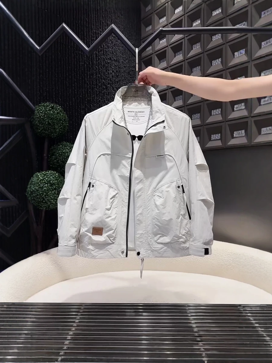 Faionable Loose Casual Stand Collar Pure Color Jaet Men's Autumn New Sle Simple Line Outerwear Outdoor Daily Wear
Faionable Loose Casual Stand Collar Pure Color Jaet Men's Autumn New Sle Simple Line Outerwear Outdoor Daily Wear