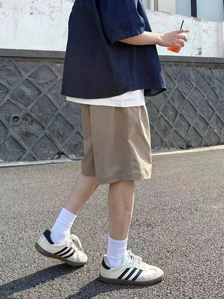 Мужские повседневные брюки-кюлоты (пять четвертей длины), свободные, модные, цветные, летние, дышащие, прямого кроя, в японском стиле
Мужские повседневные брюки-кюлоты (пять четвертей длины), свободные, модные, цветные, летние, дышащие, прямого кроя, в японском стиле