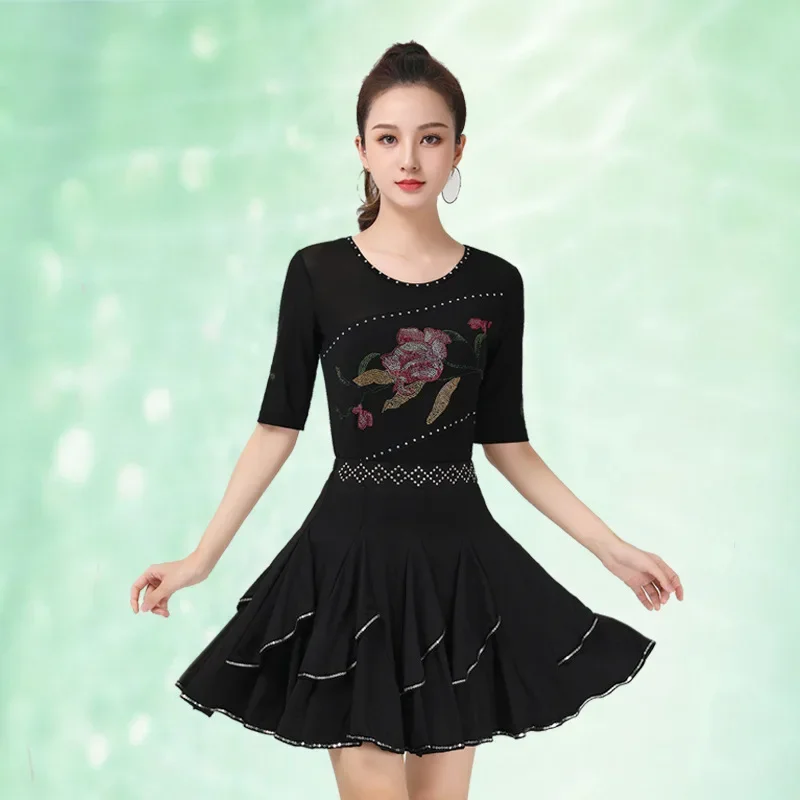 Women's Latin dance top with three quarter sleeves, Gitba dance costume, square dance top, performance costume 
Women's Latin dance top with three quarter sleeves, Gitba dance costume, square dance top, performance costume