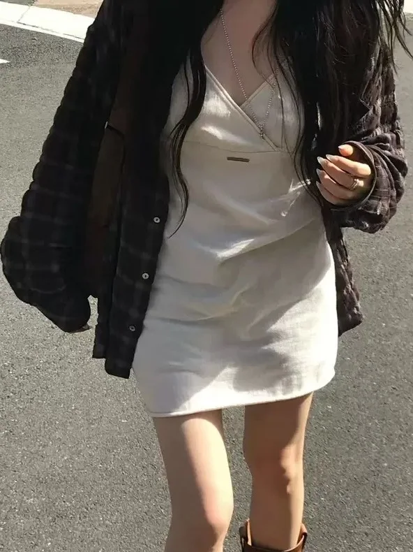 Spring Dongdaemun Simple Fashion V-neck Slimming Knitted Halter Dress Plaid Long Sleeve Shirt High Waist Cotton Sun Protection
Spring Dongdaemun Simple Fashion V-neck Slimming Knitted Halter Dress Plaid Long Sleeve Shirt High Waist Cotton Sun Protection
