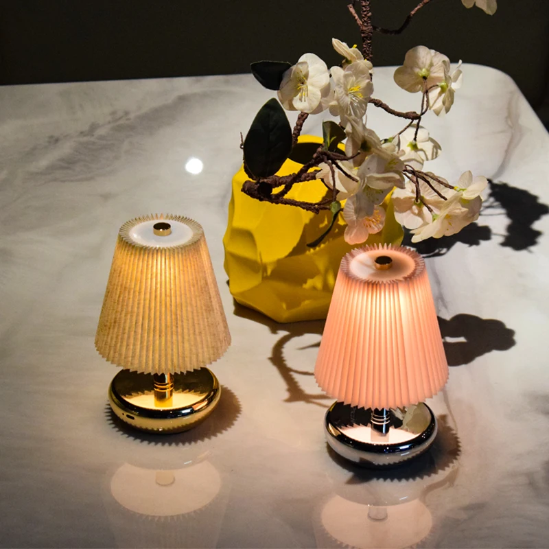 Contemporary Table Lamp: Fabric Origami Lampshade, Dimmable LED Light, Touch Sensor, Suitable for Bedroom Dining Room Decor
Contemporary Table Lamp: Fabric Origami Lampshade, Dimmable LED Light, Touch Sensor, Suitable for Bedroom Dining Room Decor