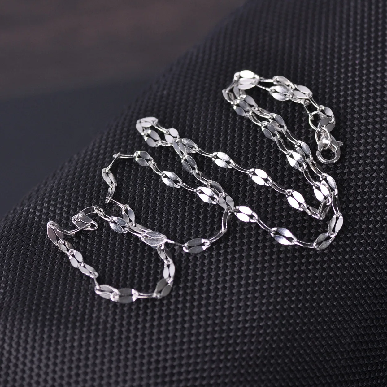 5PCS 45CM Steel Color 3mm Flat Copper Metal Chain Necklace For Women Charm Jewelry
5PCS 45CM Steel Color 3mm Flat Copper Metal Chain Necklace For Women Charm Jewelry