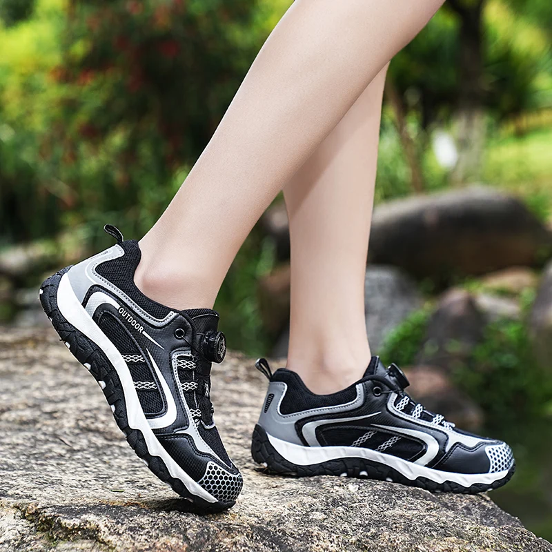 Женская дышащая походная обувь, Нескользящие треккинговые кроссовки, охотничья сетка с вращающейся пряжкой, уличная повседневная женская обувь, кроссовки
Женская дышащая походная обувь, Нескользящие треккинговые кроссовки, охотничья сетка с вращающейся пряжкой, уличная повседневная женская обувь, кроссовки