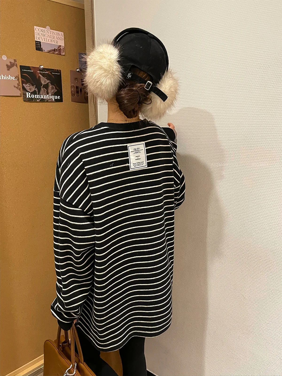 Свободная женская футболка с длинным рукавом и круглым вырезом в полоску, модный облегающий топ в корейском стиле для повседневной носки, новинка зимы
Свободная женская футболка с длинным рукавом и круглым вырезом в полоску, модный облегающий топ в корейском стиле для повседневной носки, новинка зимы