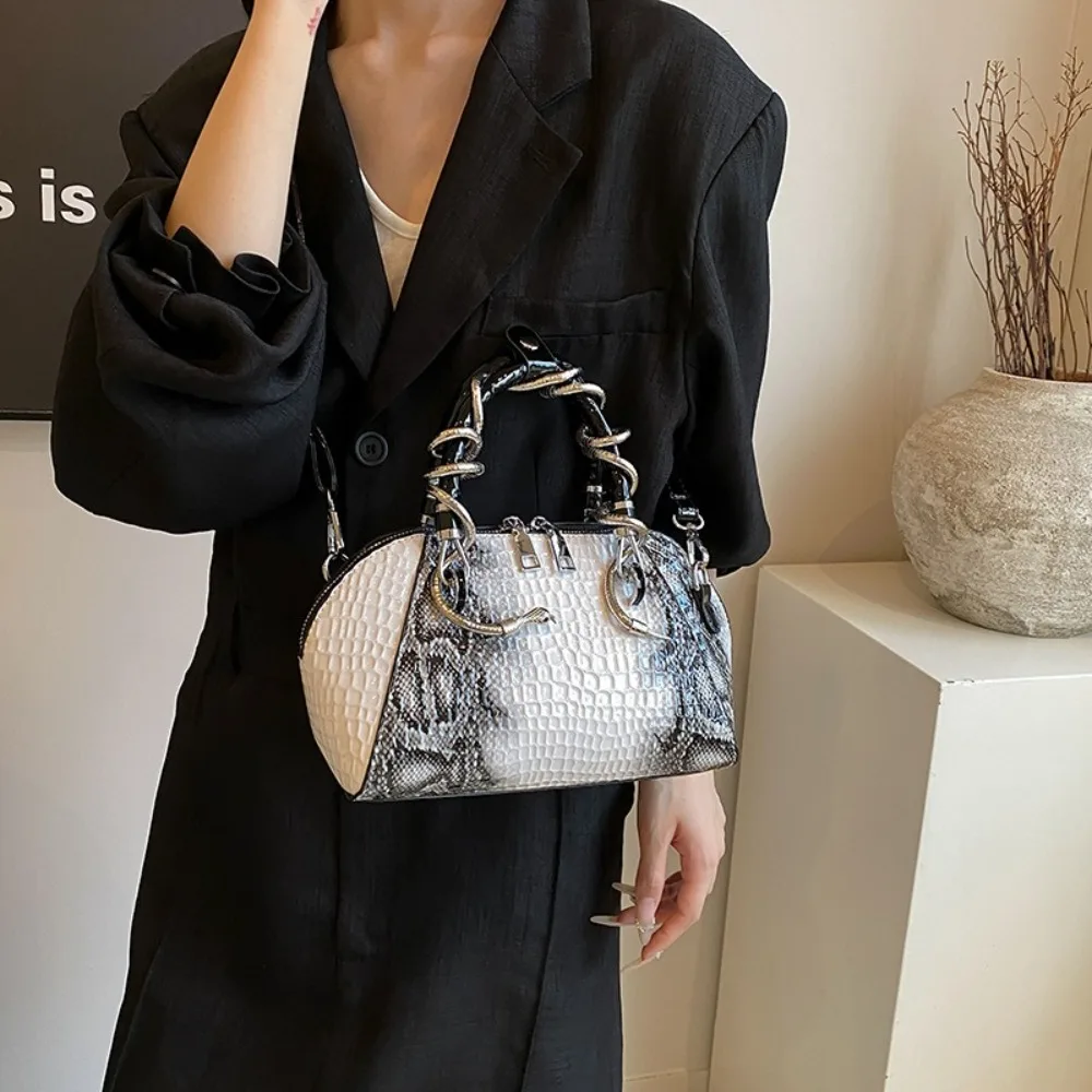 Fashion Stone Pattern Women's Bag With Snake Hardware Large Capacity Crossbody Shell Bag Handbags Shoulder Bag
Fashion Stone Pattern Women's Bag With Snake Hardware Large Capacity Crossbody Shell Bag Handbags Shoulder Bag