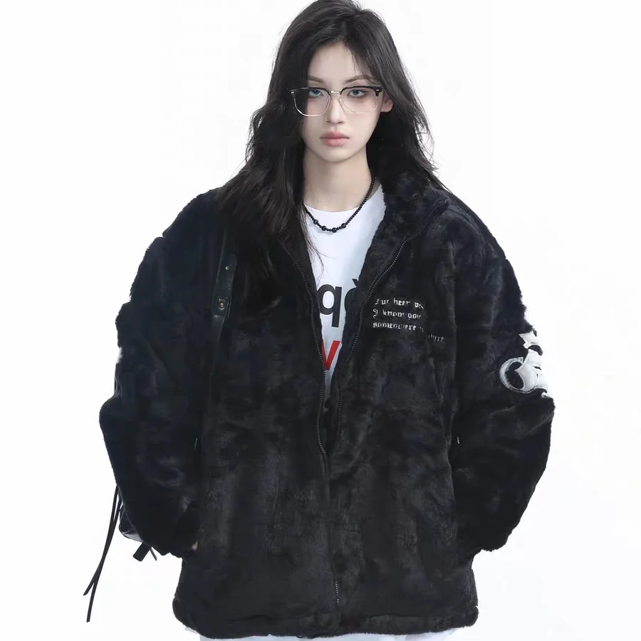 2025 New Spring Y2k Women's jacket Outerwears Imitate rabbit hair Vintage Letter Pattern Black Jackets man Zipper coats Clothes
2025 New Spring Y2k Women's jacket Outerwears Imitate rabbit hair Vintage Letter Pattern Black Jackets man Zipper coats Clothes