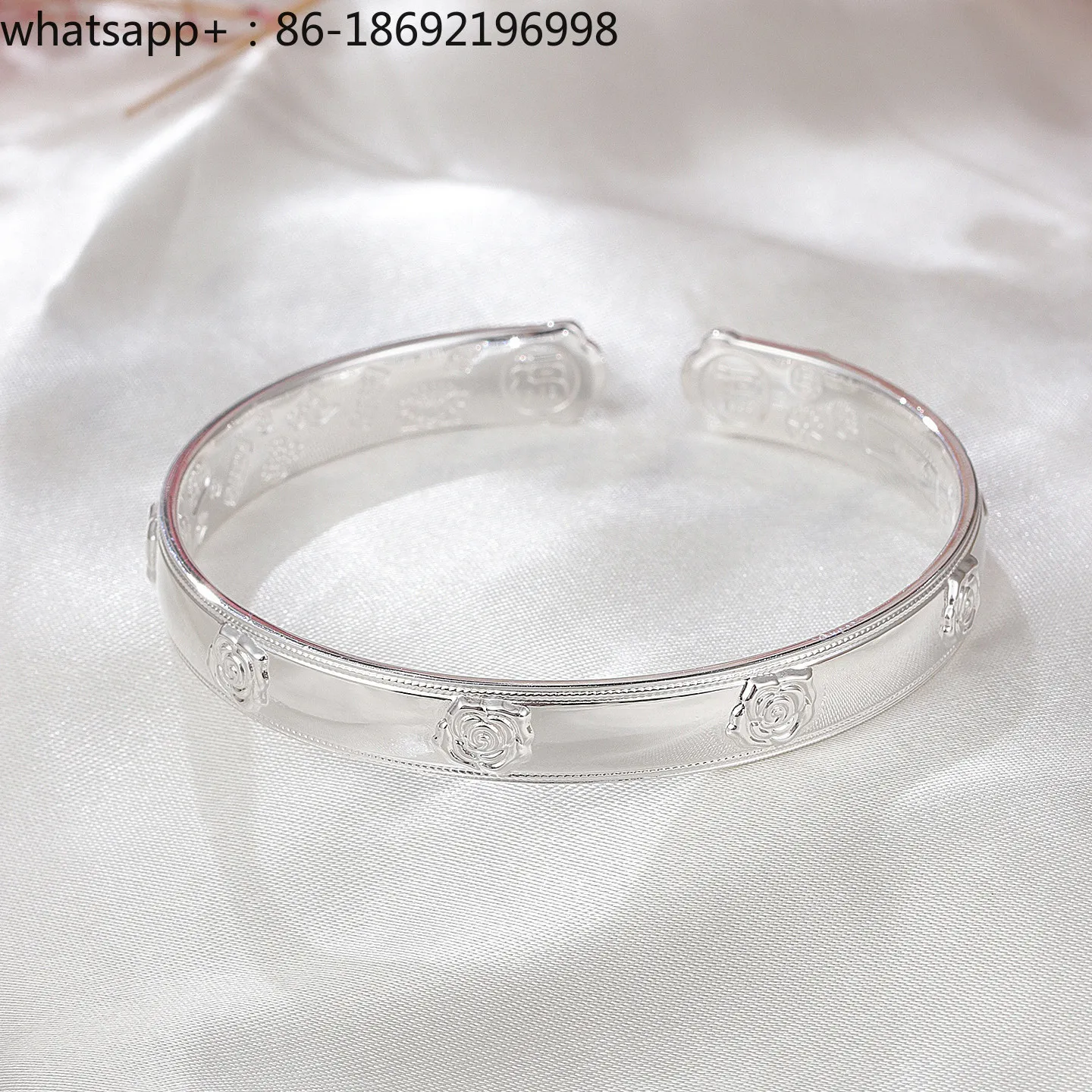 Rose Sterling Silver Bracelet Women's Opening Glossy Solid Young 9999 Foot Silver Bracelet
Rose Sterling Silver Bracelet Women's Opening Glossy Solid Young 9999 Foot Silver Bracelet