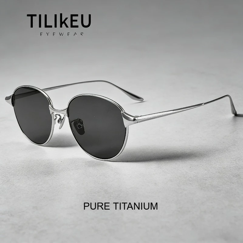 Новые ультралегкие солнцезащитные очки из чистого титана класса люкс, анти-UV400, ретро-овальные, для мужчин и женщин, для активного отдыха, путешествий, вождения, с защитой от бликов
Новые ультралегкие солнцезащитные очки из чистого титана класса люкс, анти-UV400, ретро-овальные, для мужчин и женщин, для активного отдыха, путешествий, вождения, с защитой от бликов