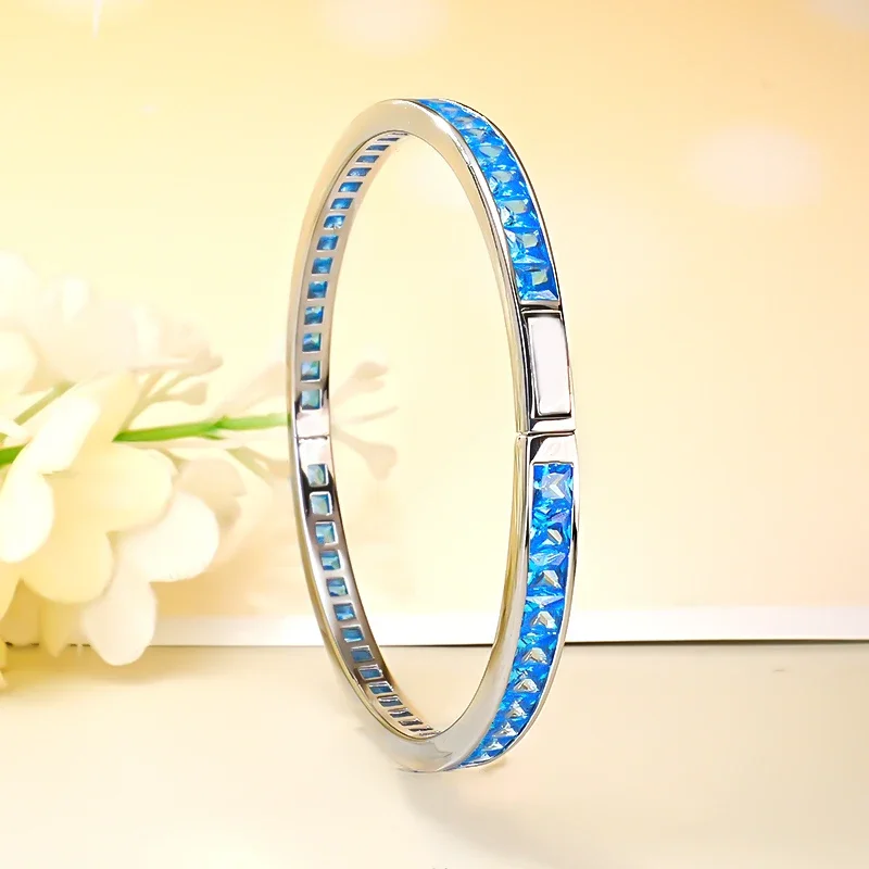 Light Luxury Versatile Simple 925 Sterling Silver Colorful Treasure Layered Bracelet Inlaid with Retro Wedding Jewelry
Light Luxury Versatile Simple 925 Sterling Silver Colorful Treasure Layered Bracelet Inlaid with Retro Wedding Jewelry