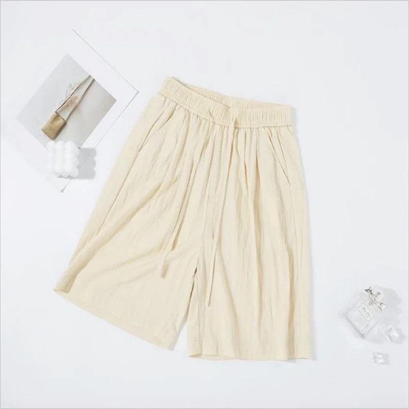 Summer Black Plus Size Women High-waisted Women Temperament Brown Casual Wide Leg Pleated Pants Loose Simplic shorts
Summer Black Plus Size Women High-waisted Women Temperament Brown Casual Wide Leg Pleated Pants Loose Simplic shorts