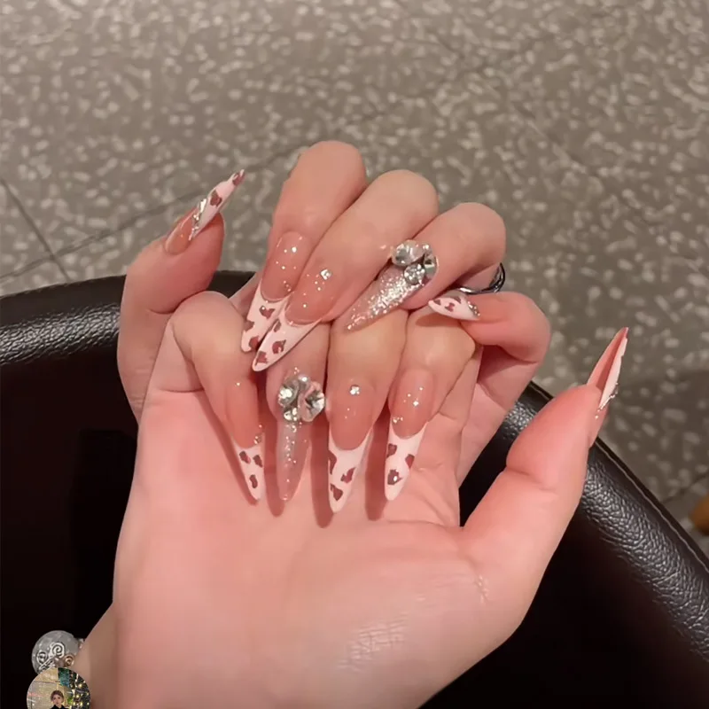 24pcs French Leopard Print Tips Fake Nails Extra Long Almond False Nail Art Brown Smudge Oval Press on Nails Wearable Manicure
24pcs French Leopard Print Tips Fake Nails Extra Long Almond False Nail Art Brown Smudge Oval Press on Nails Wearable Manicure