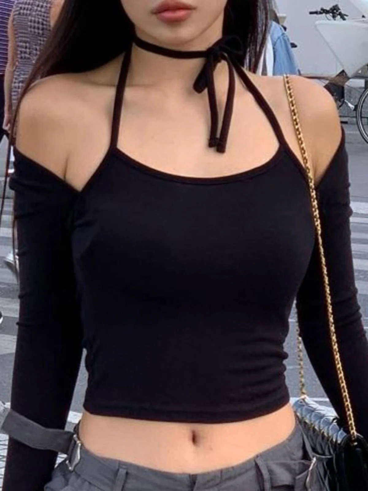 Sexy Shoulder Bared Long Sleeve T Shirt Comfortable Affordable Neck Hanging Strap Design Body Shape Enhancing Women's T Shirt
Sexy Shoulder Bared Long Sleeve T Shirt Comfortable Affordable Neck Hanging Strap Design Body Shape Enhancing Women's T Shirt