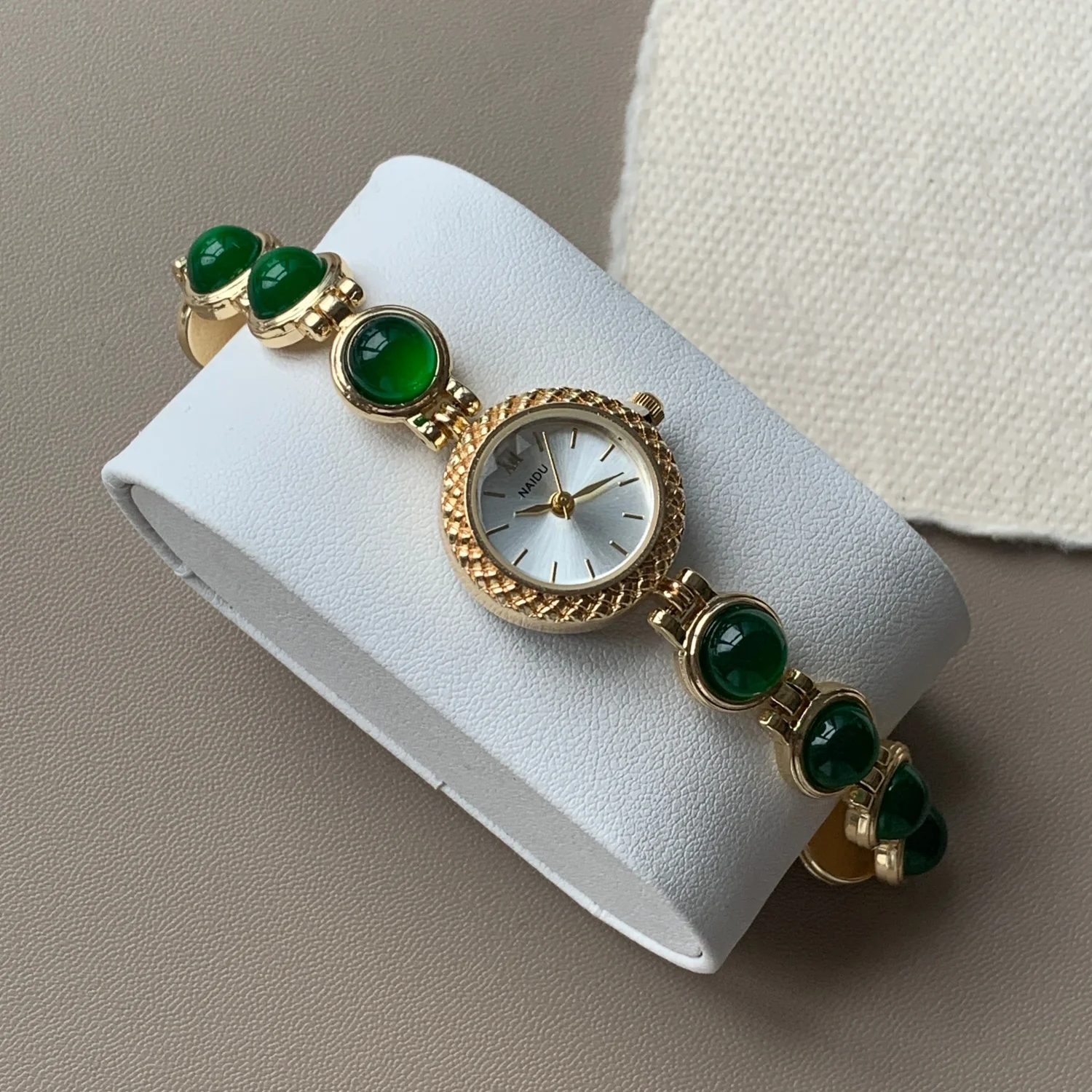 Brand Green Jade Bracelet Women's Watches Small Dial Elegant Quartz Ladies Watch High Quality Gold Wristwatch relogio feminino
Brand Green Jade Bracelet Women's Watches Small Dial Elegant Quartz Ladies Watch High Quality Gold Wristwatch relogio feminino