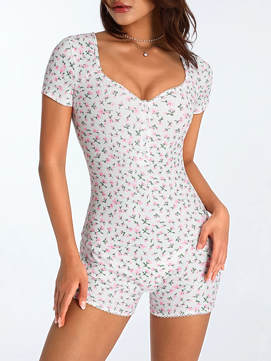 Women Romper Short Sleeve V Neck Floral Print Buttons Spring Summer Short Trousers Jumpsuit Skin-Friendly Hot Sale S M L
Women Romper Short Sleeve V Neck Floral Print Buttons Spring Summer Short Trousers Jumpsuit Skin-Friendly Hot Sale S M L