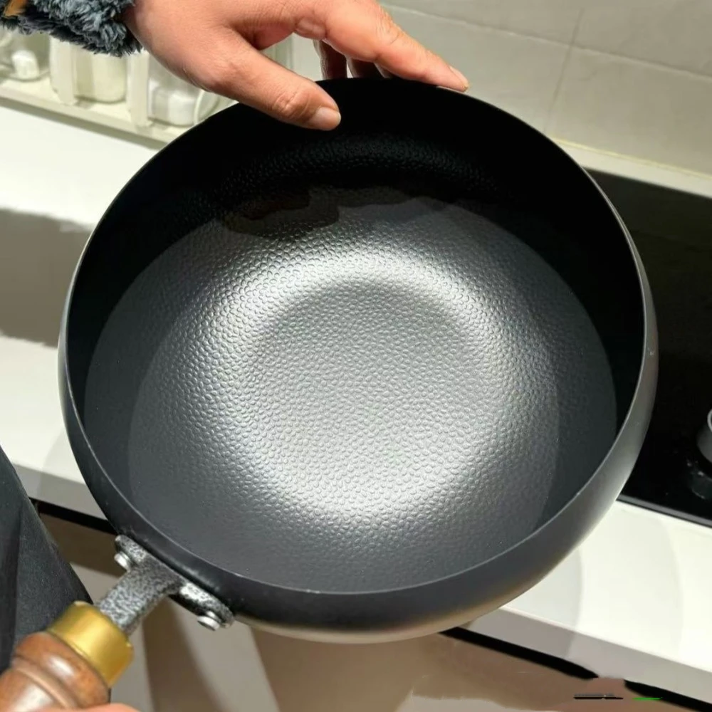 Large Belly Pan Nonstick Chinese Cooking Wok Wood Handle Uncoated Soup Pot Big Belly Hanging Stew Pot For Restaurant
Large Belly Pan Nonstick Chinese Cooking Wok Wood Handle Uncoated Soup Pot Big Belly Hanging Stew Pot For Restaurant