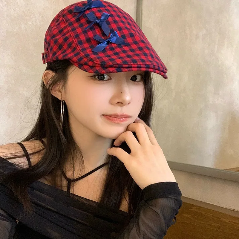 Original Bow Design Berets for Women Summer Autumn Casual Versatile College Style Sweet Contrasting Color Plaid Forward Hats
Original Bow Design Berets for Women Summer Autumn Casual Versatile College Style Sweet Contrasting Color Plaid Forward Hats