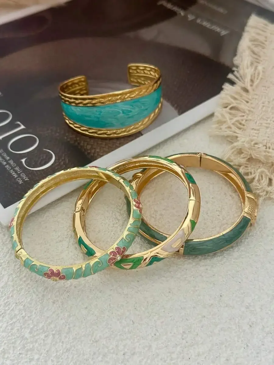 Enamel Bangles Set French Style Wide Cuff Bracelet Versatile Fashion Accessory
Enamel Bangles Set French Style Wide Cuff Bracelet Versatile Fashion Accessory