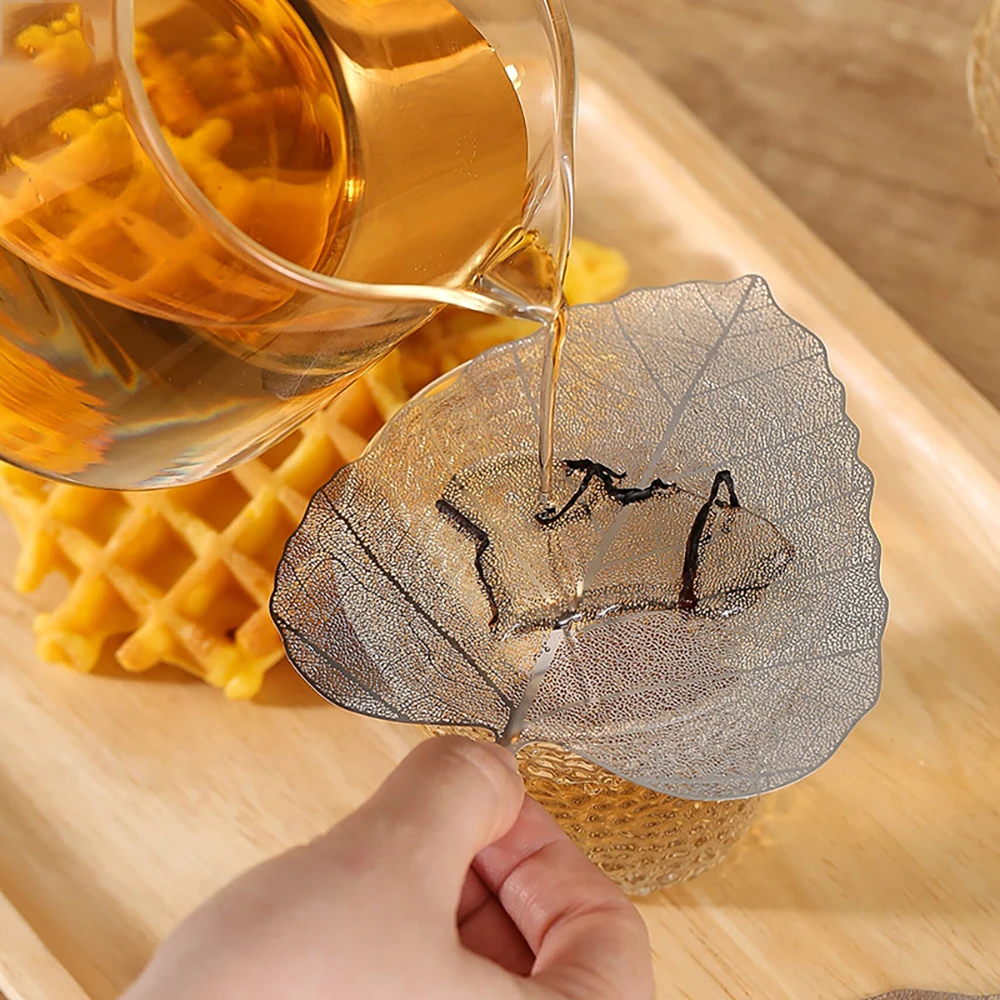 Creative Stainless Steel Tea Strainer Leaf Shaped Filter Screen Practical Tea Filter for Brewing Loose Leaf Tea
Creative Stainless Steel Tea Strainer Leaf Shaped Filter Screen Practical Tea Filter for Brewing Loose Leaf Tea