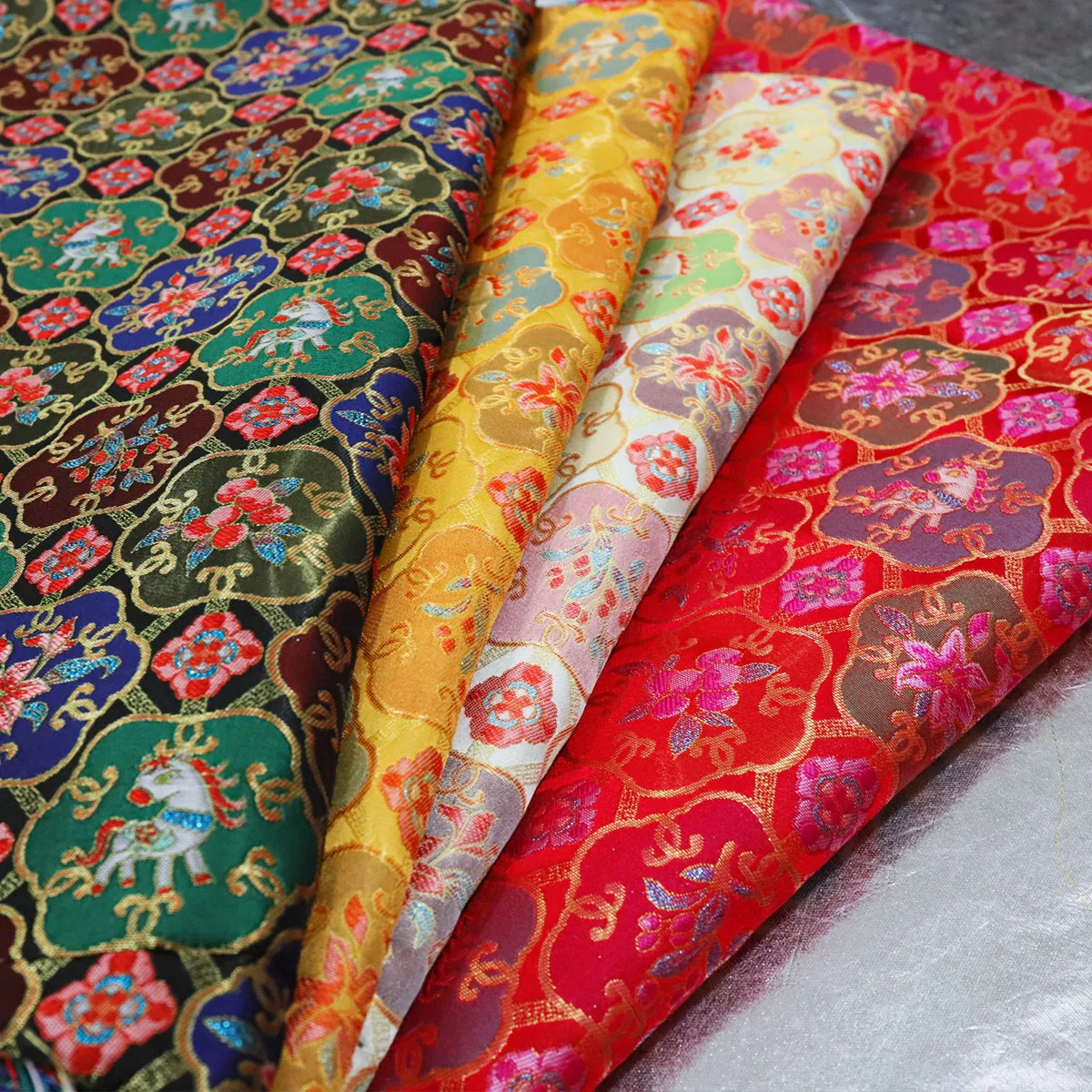 2026 New Song Brocade Fabrics Intangible Cultural Heritage Jacquard Textile For Hanfu Evening Dress By The Meter
2026 New Song Brocade Fabrics Intangible Cultural Heritage Jacquard Textile For Hanfu Evening Dress By The Meter