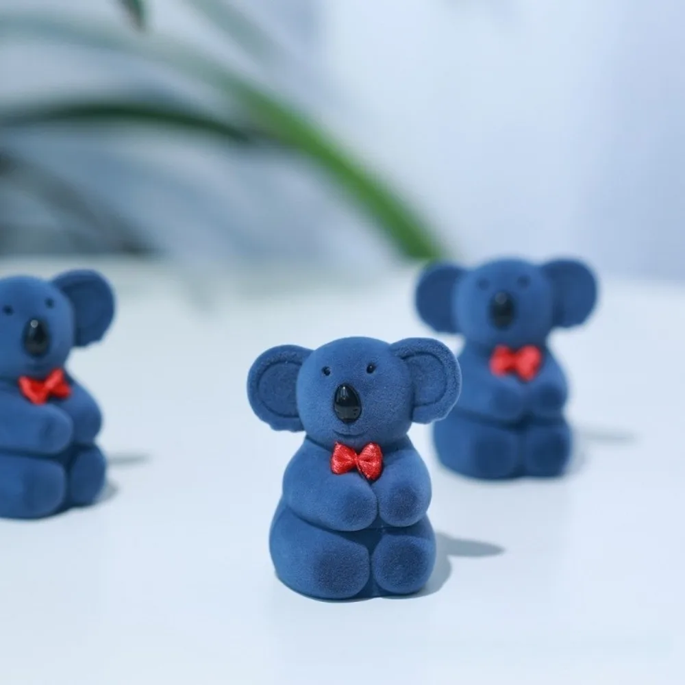 Mini Lion Animal Flocked Jewelry Box Crocodile Multi-function Puppy Ring Box Creative Koala Necklace Organizer Propose
Mini Lion Animal Flocked Jewelry Box Crocodile Multi-function Puppy Ring Box Creative Koala Necklace Organizer Propose