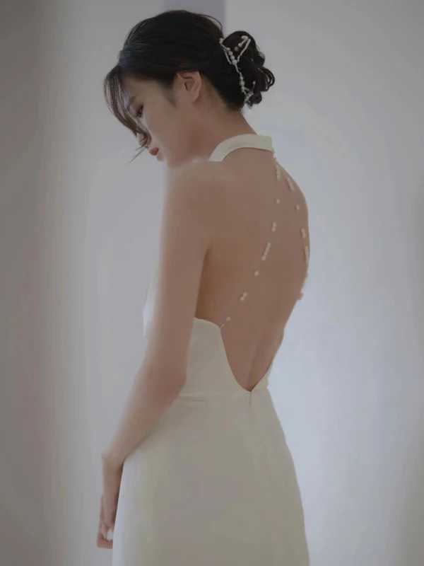 Sexy Backless Fish Tail Wedding Dress Neck Hanging White Slimming Gown New 2026 Simple Design Bride Entrance Ceremony Dress
Sexy Backless Fish Tail Wedding Dress Neck Hanging White Slimming Gown New 2026 Simple Design Bride Entrance Ceremony Dress