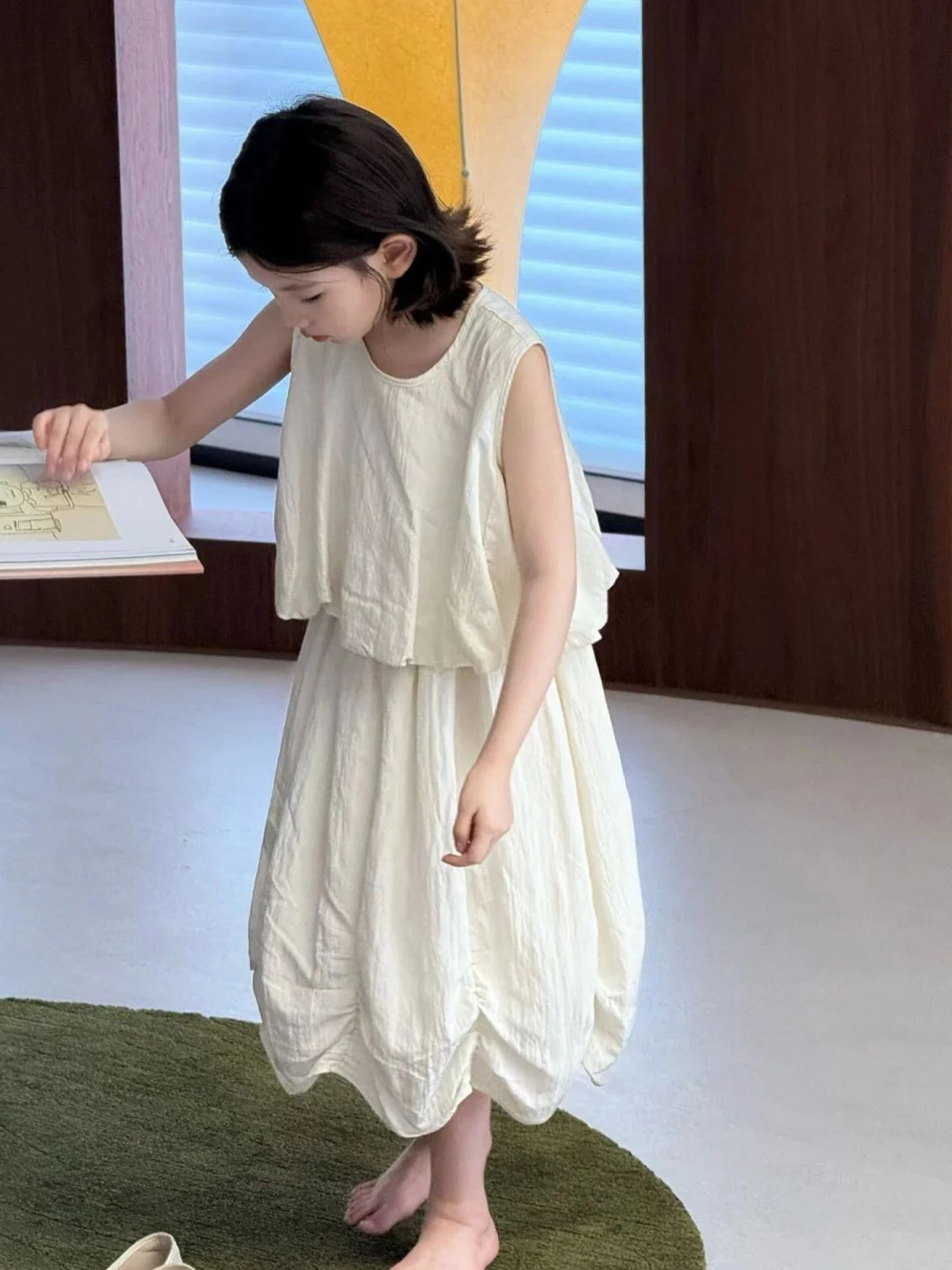 Girls Summer Outfit Set White Vest And Bloomer Skirt Sweet Style Two-Piece Clothing for Children Ages 2-14 Breathable Regular...
Girls Summer Outfit Set White Vest And Bloomer Skirt Sweet Style Two-Piece Clothing for Children Ages 2-14 Breathable Regular...
