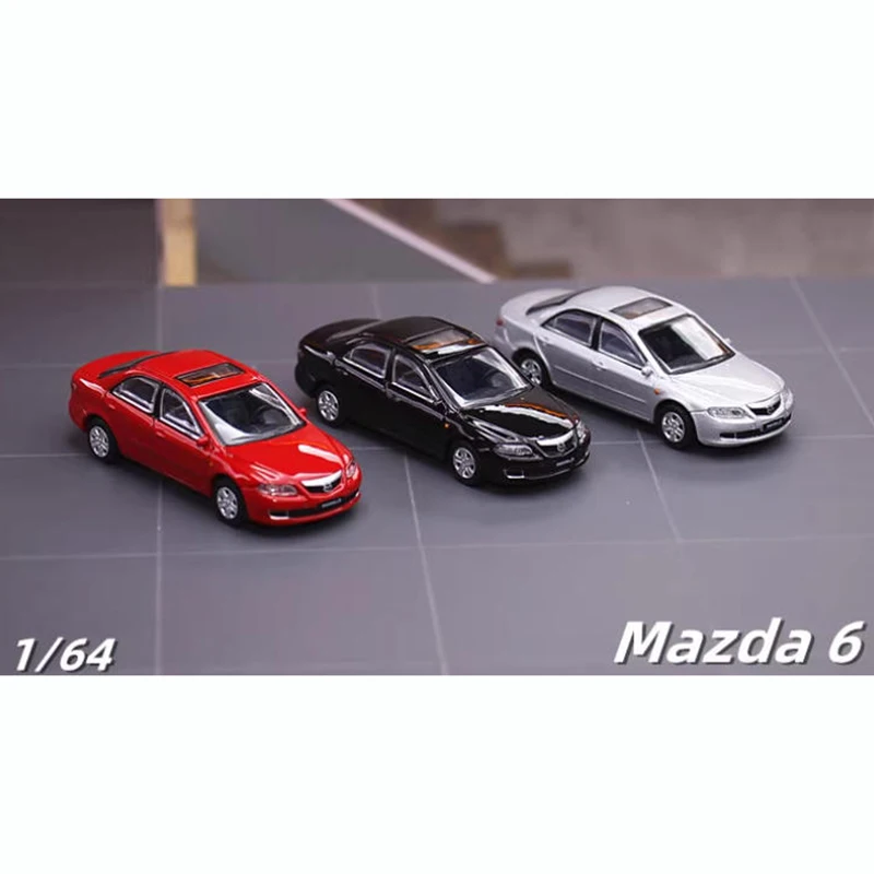 Литая под давлением модель автомобиля из сплава Mazda 6, масштаб 1:64, статическая коллекция, украшенные праздничные подарки, игрушки
Литая под давлением модель автомобиля из сплава Mazda 6, масштаб 1:64, статическая коллекция, украшенные праздничные подарки, игрушки