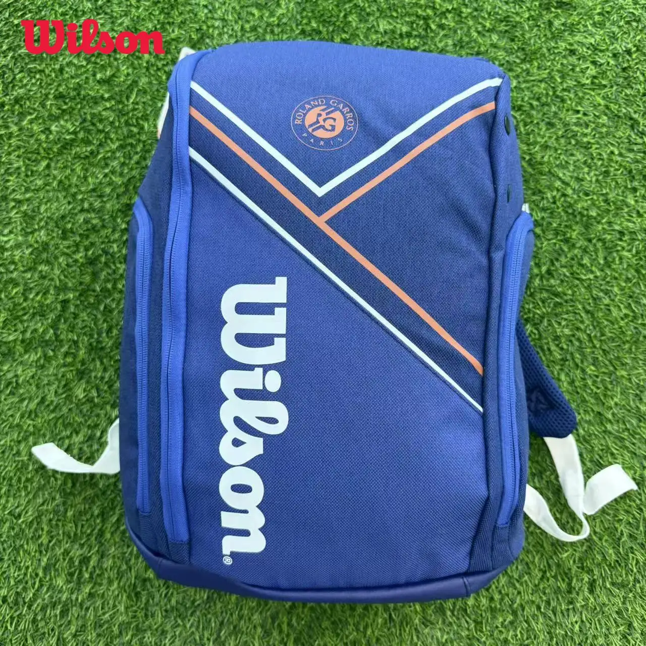 Wilson Super Tour Tennis Backpack RG France Open Sport Tennis Bag Hold 2 Racquet with Thermoguard Pocket Navy Blue WR8018301001
Wilson Super Tour Tennis Backpack RG France Open Sport Tennis Bag Hold 2 Racquet with Thermoguard Pocket Navy Blue WR8018301001