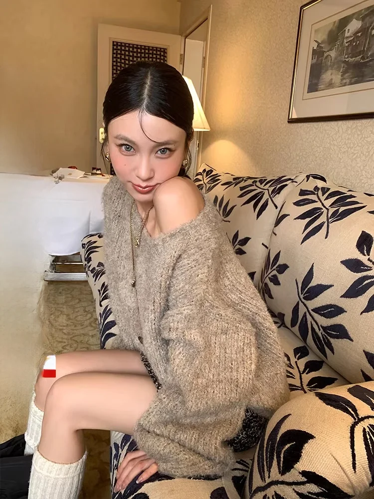 Вязаный свитер DULA Lazy Sle Slant Shoulder для женщин, зимний, для ношения под одеждой, мягкий, премиум-класса, однотонный, для повседневной носки, модный
Вязаный свитер DULA Lazy Sle Slant Shoulder для женщин, зимний, для ношения под одеждой, мягкий, премиум-класса, однотонный, для повседневной носки, модный