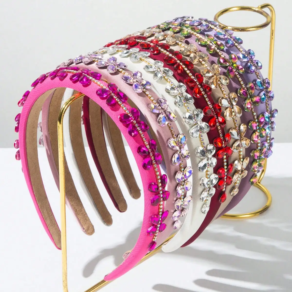 New Fashion Baroque Headband Elegant Full Diamond Shiny Light Luxury Headband Versatile Elegant Outdoor Hair Accessory
New Fashion Baroque Headband Elegant Full Diamond Shiny Light Luxury Headband Versatile Elegant Outdoor Hair Accessory