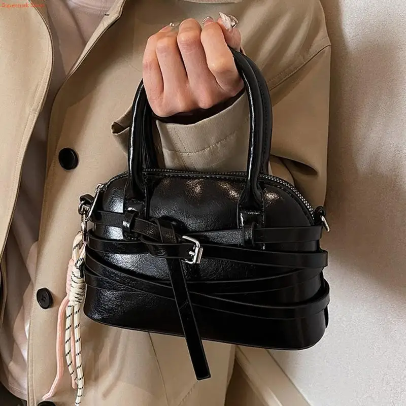 Q5WE Retro Adjustable Shoulder Bag Spacious PU Leather Crossbody Purse Handbag for Women Office Commute and Casual Travel
Q5WE Retro Adjustable Shoulder Bag Spacious PU Leather Crossbody Purse Handbag for Women Office Commute and Casual Travel