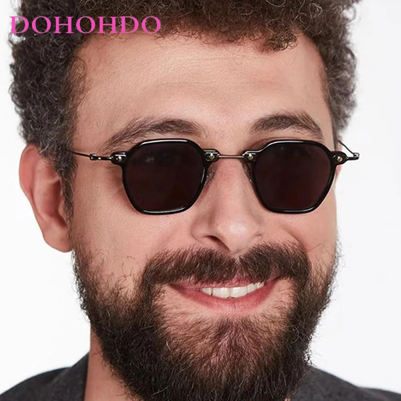 Fashion Classic Small Square Punk Women Sunglasses Personalized Metal Leg Design Retro Men Outdoor Driving Glasses UV400 Lentes
Fashion Classic Small Square Punk Women Sunglasses Personalized Metal Leg Design Retro Men Outdoor Driving Glasses UV400 Lentes