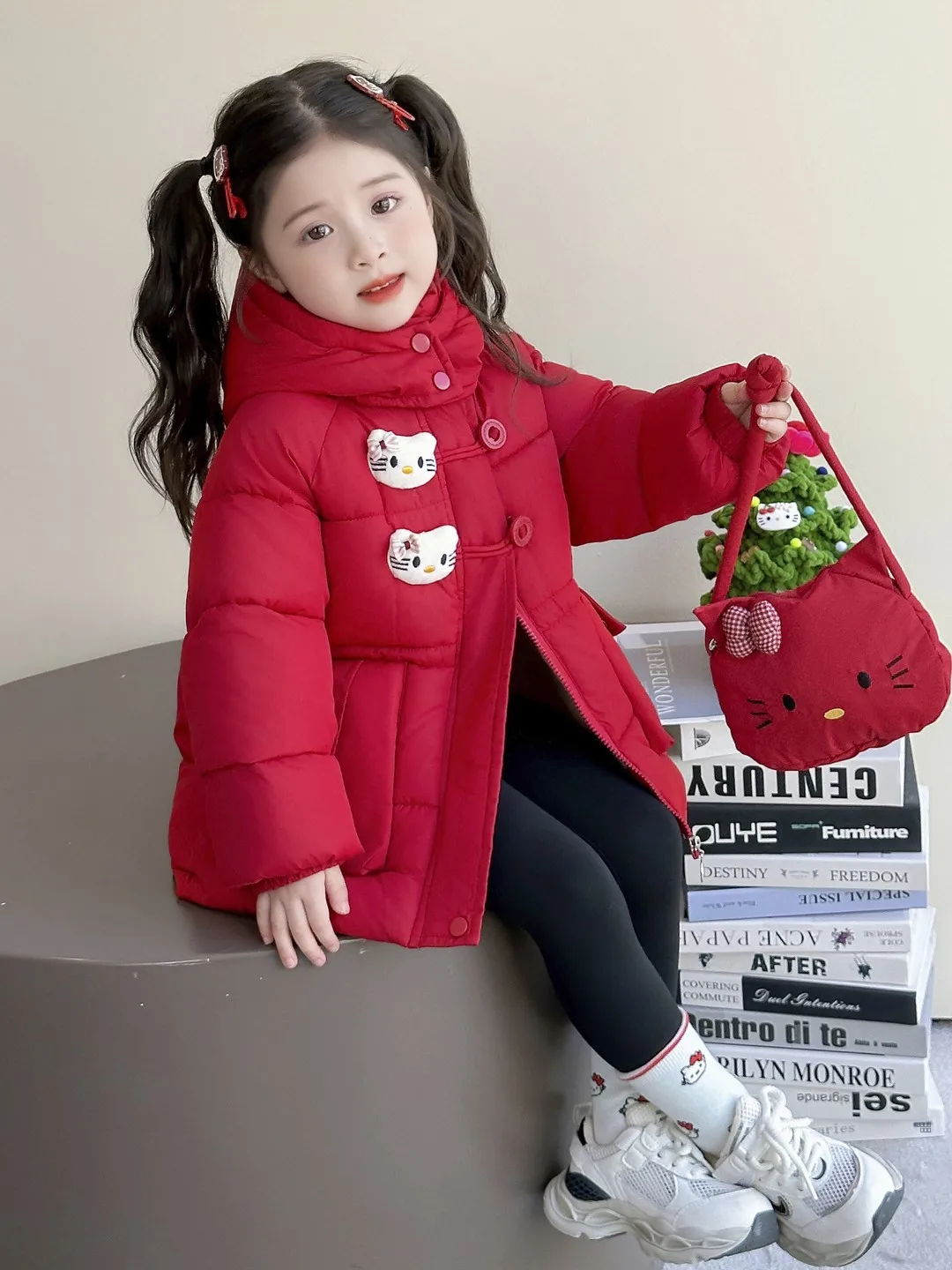 Girls Winter Cotton Jaet Fce Lined Thiened New Sle Children's Winter Clothes Cotton Coat Baby Girl Red Trendy
Girls Winter Cotton Jaet Fce Lined Thiened New Sle Children's Winter Clothes Cotton Coat Baby Girl Red Trendy