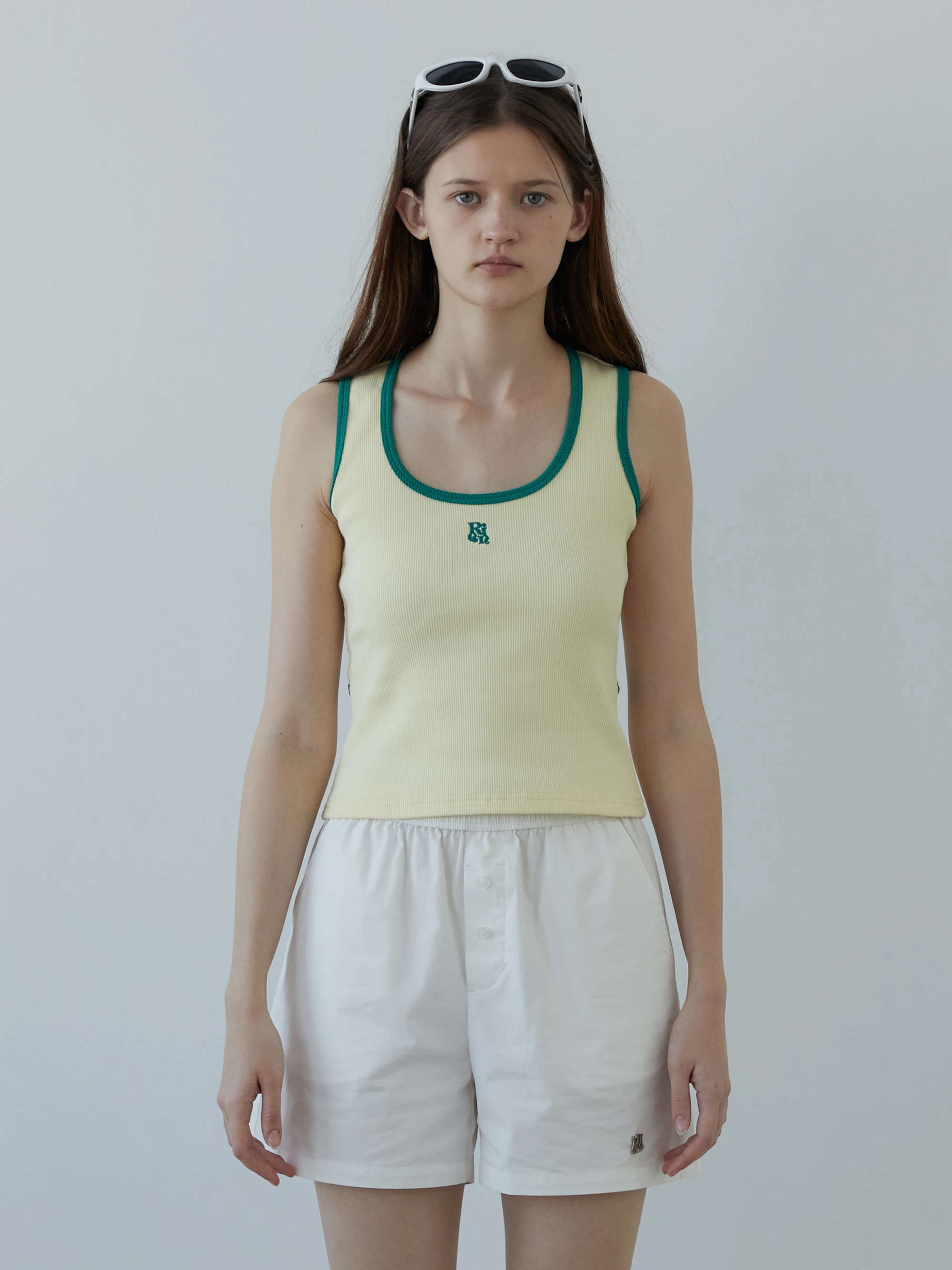 Rien Rien Color Block U-Neck Tank Top Women's Slim Fit Cotton Tank Vest with Strap Inner Wear Contrast Color Design Alice Top
Rien Rien Color Block U-Neck Tank Top Women's Slim Fit Cotton Tank Vest with Strap Inner Wear Contrast Color Design Alice Top