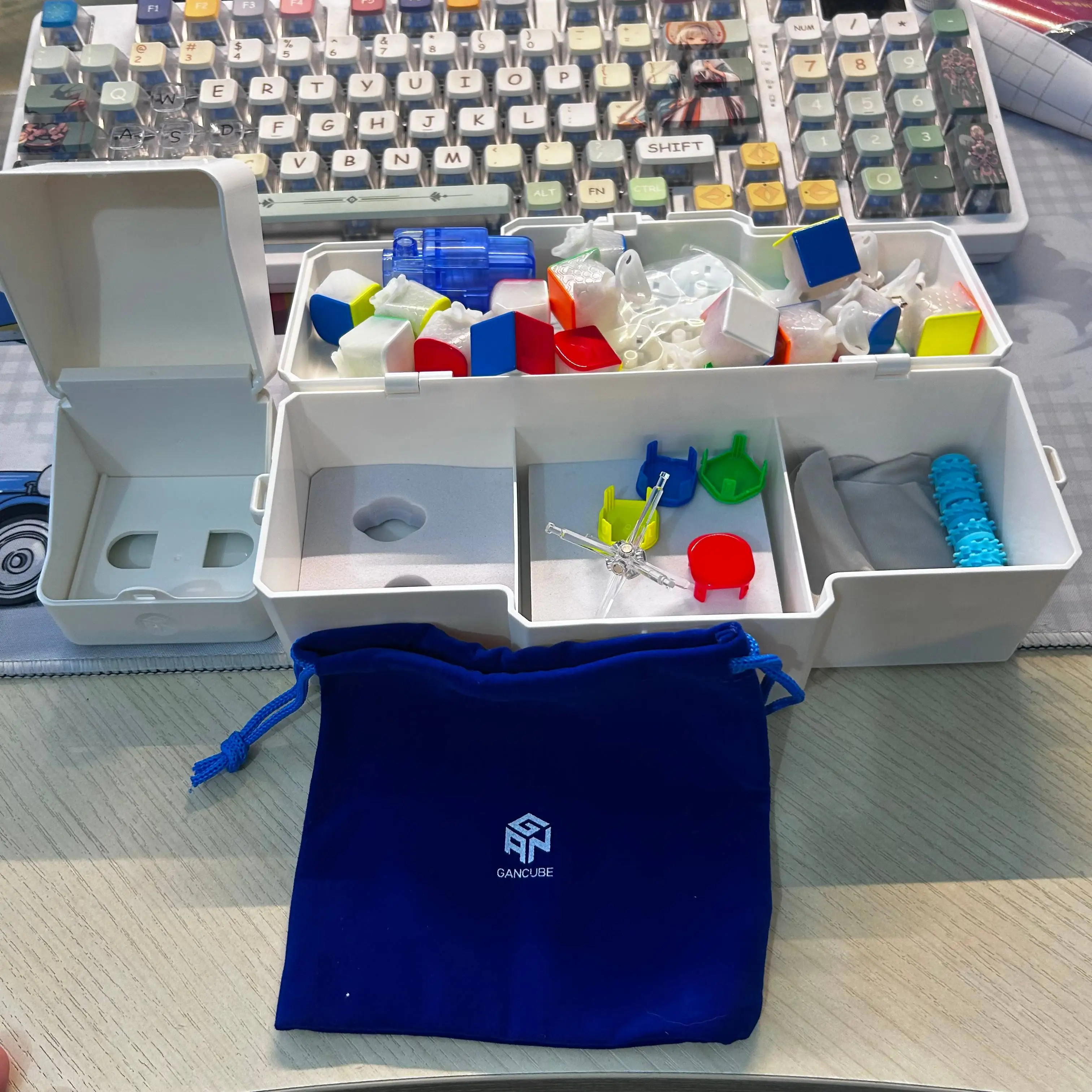 Gan15 Maglev 3x3 Accessories Gan 15 Maglev UV Parts Magnetic Magic Speed Cube Stickerless
Gan15 Maglev 3x3 Accessories Gan 15 Maglev UV Parts Magnetic Magic Speed Cube Stickerless