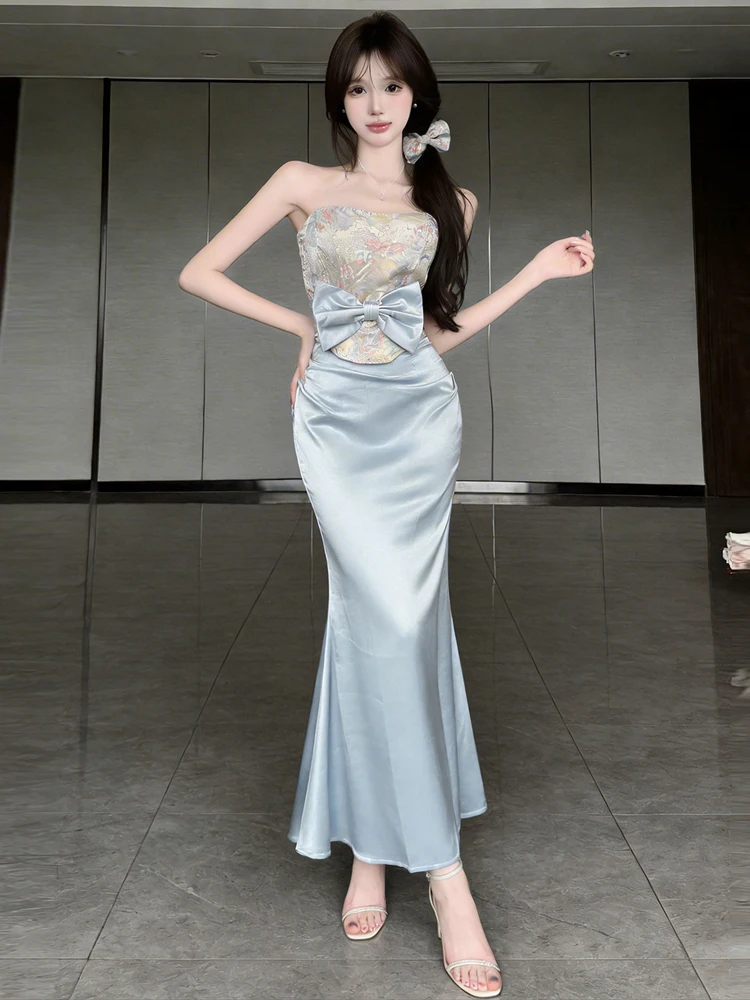 Sexy Floral Oil Painting Slim Fit Tube Top Vest with Knots And Fish Tail Half Skirt Set for Young Women
Sexy Floral Oil Painting Slim Fit Tube Top Vest with Knots And Fish Tail Half Skirt Set for Young Women