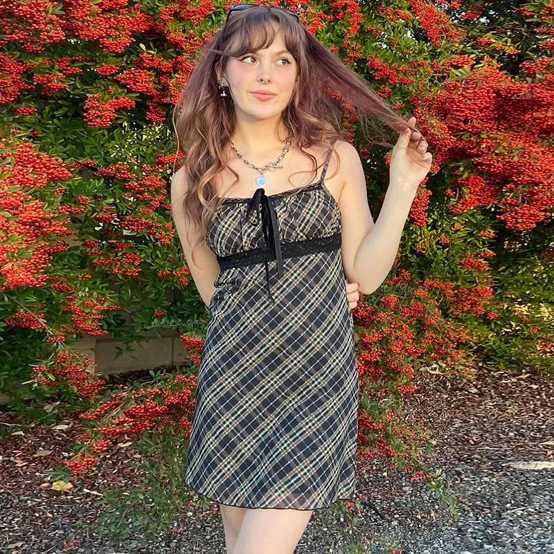 2025 Spring New French Sweet Fresh Plaid Sexy Suspenders Lace Mesh Patchwork Women's Dress C001
2025 Spring New French Sweet Fresh Plaid Sexy Suspenders Lace Mesh Patchwork Women's Dress C001