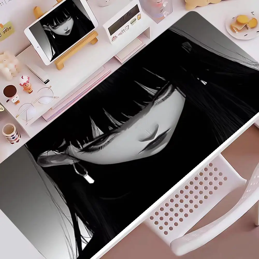 Anime girl Mouse Pad E-sports gaming mouse pad oversized personalized desk pad keyboard mouse pad
Anime girl Mouse Pad E-sports gaming mouse pad oversized personalized desk pad keyboard mouse pad