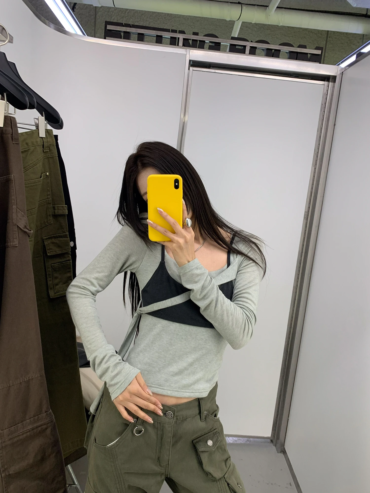 Color Block Design Silk Wool Base Shirt Dental Appliance Big Wong Ladies Casual Long Sleeve round Neck T-Shirt Fashionable La...
Color Block Design Silk Wool Base Shirt Dental Appliance Big Wong Ladies Casual Long Sleeve round Neck T-Shirt Fashionable La...