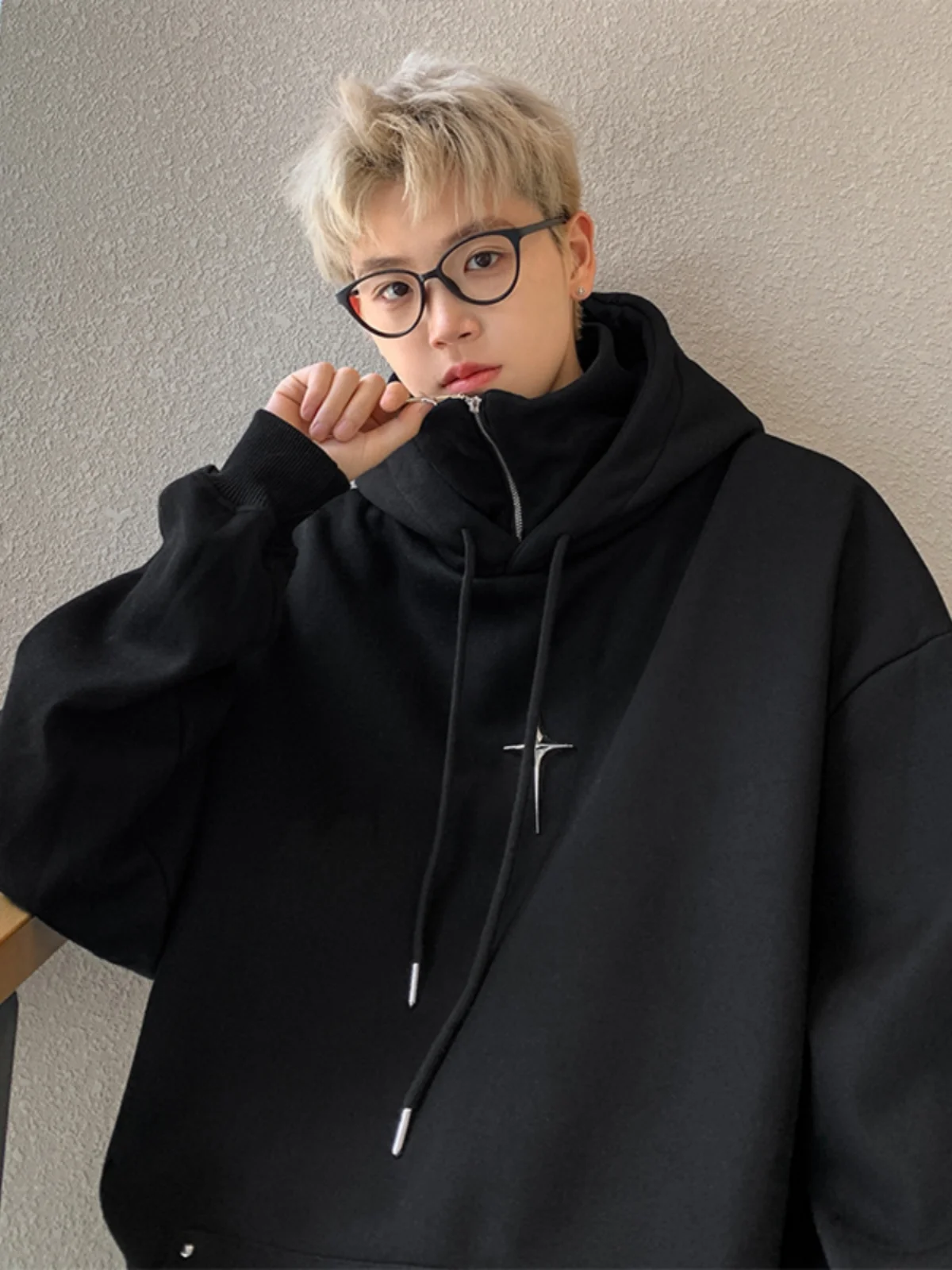 Мужская толстовка с капюшоном в американском стиле High Street Vibe, весенне-осенняя, оверсайз, плотная и жесткая куртка на молнии, повседневная одежда
Мужская толстовка с капюшоном в американском стиле High Street Vibe, весенне-осенняя, оверсайз, плотная и жесткая куртка на молнии, повседневная одежда