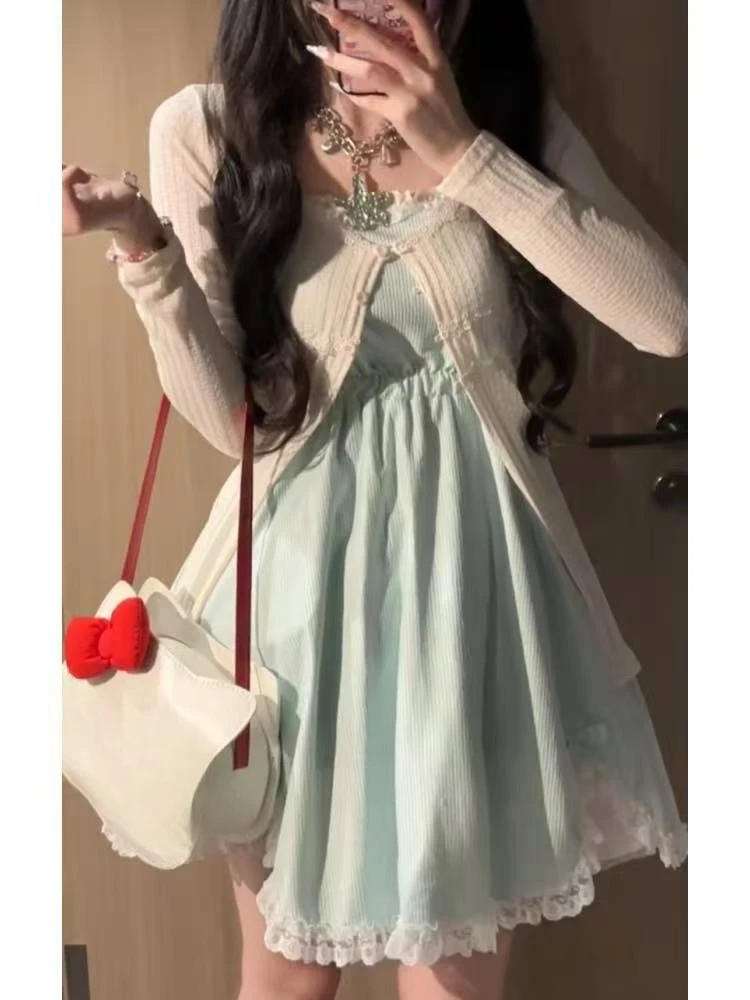 Платье принцессы во французском стиле, комплект из 2 предметов, женский тонкий повседневный кардиган, милое кружевное платье без рукавов Y2k, мини-платье, пикантный костюм для девочек
Платье принцессы во французском стиле, комплект из 2 предметов, женский тонкий повседневный кардиган, милое кружевное платье без рукавов Y2k, мини-платье, пикантный костюм для девочек