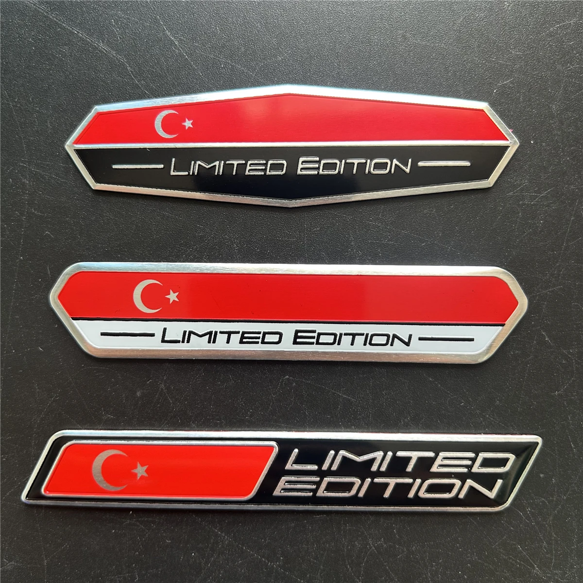 Национальный флаг Türkiye, ограниченная серия, эмблема, 3D металлические значки, наклейка, авто для заднего багажника, боковое крыло автомобиля, мотоцикла
Национальный флаг Türkiye, ограниченная серия, эмблема, 3D металлические значки, наклейка, авто для заднего багажника, боковое крыло автомобиля, мотоцикла