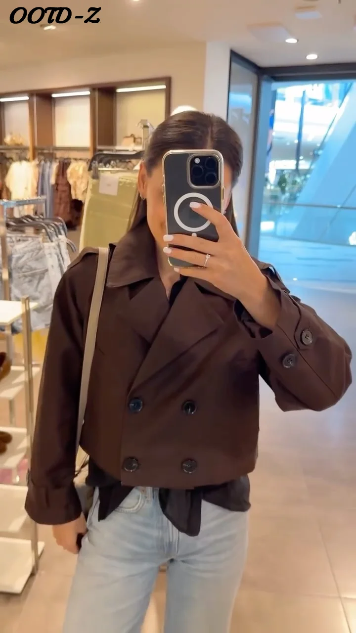 Повседневное короткое пальто, женская однотонная лоскутная куртка с отложным воротником и длинными рукавами и карманами, женская осенняя шикарная уличная одежда 2023 г.
Повседневное короткое пальто, женская однотонная лоскутная куртка с отложным воротником и длинными рукавами и карманами, женская осенняя шикарная уличная одежда 2023 г.