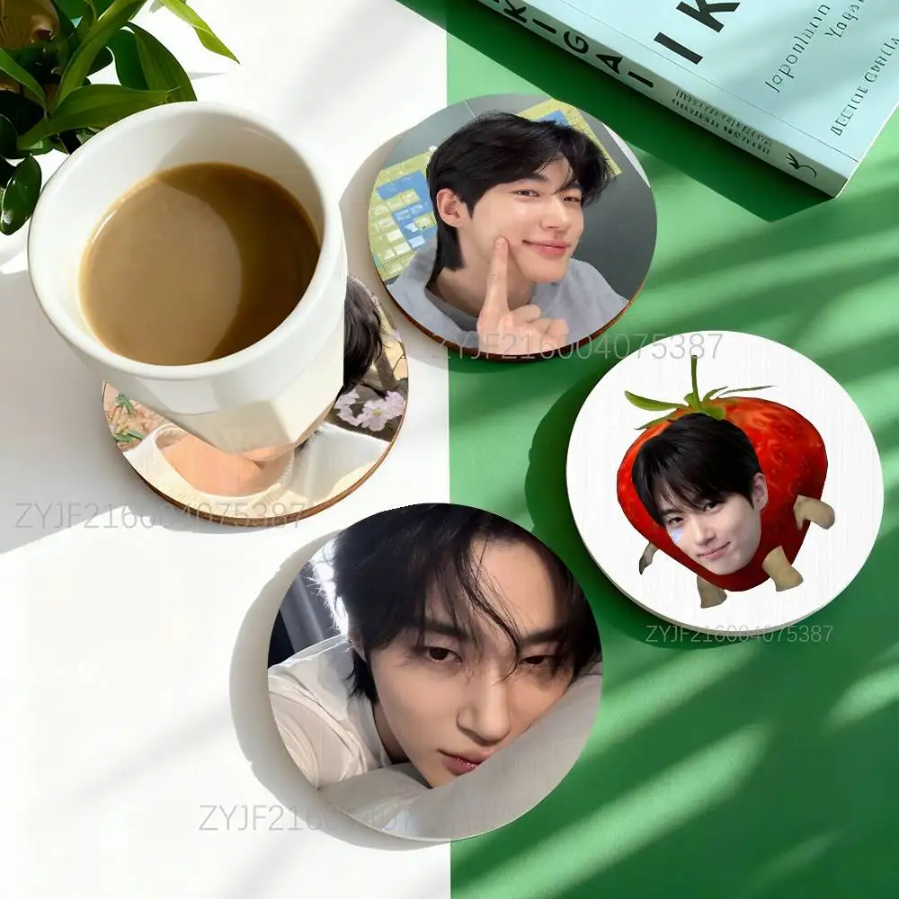 Korea B-Byeon Woo Seok Round Wooden Coasters Heat Resistant Non-slip Drink Cafe Decoration 2D Flat Color Print Set
Korea B-Byeon Woo Seok Round Wooden Coasters Heat Resistant Non-slip Drink Cafe Decoration 2D Flat Color Print Set