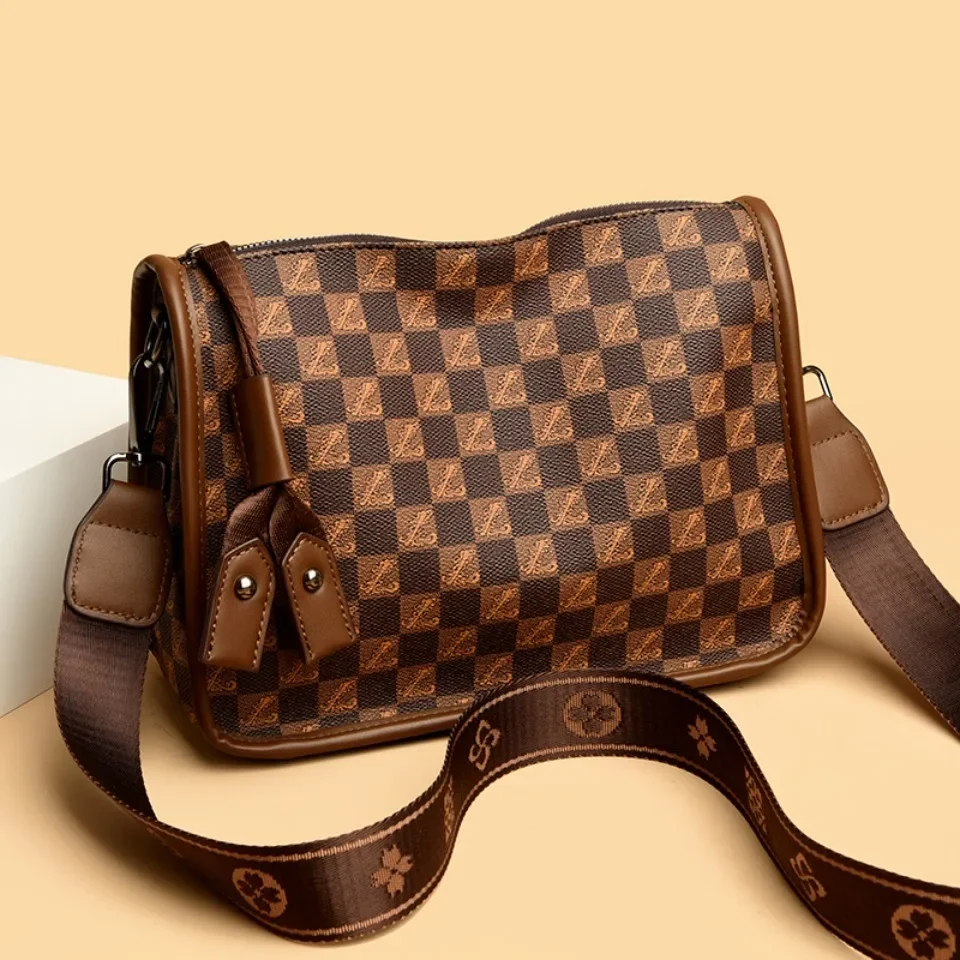 Fashion Vintage High-Quality Women's Handbag and Crossbody Bag, Solid Color Soft Leather Shoulder Bag
Fashion Vintage High-Quality Women's Handbag and Crossbody Bag, Solid Color Soft Leather Shoulder Bag