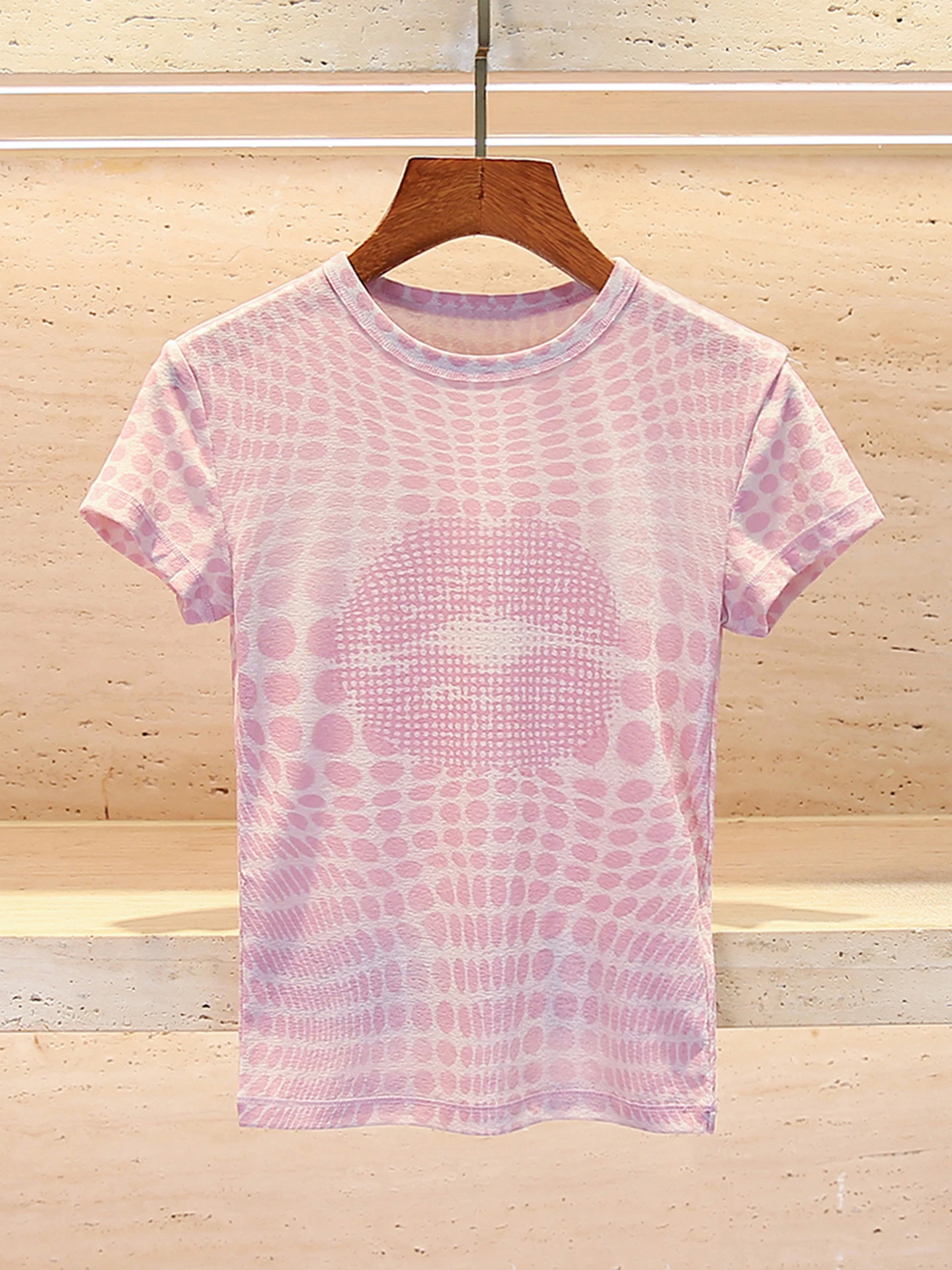 South Oil High-End Women's Gradient Lip Print Blotchy Slim Fit T-Shirt Top Commute Style Short Sleeve Printed round Neck
South Oil High-End Women's Gradient Lip Print Blotchy Slim Fit T-Shirt Top Commute Style Short Sleeve Printed round Neck