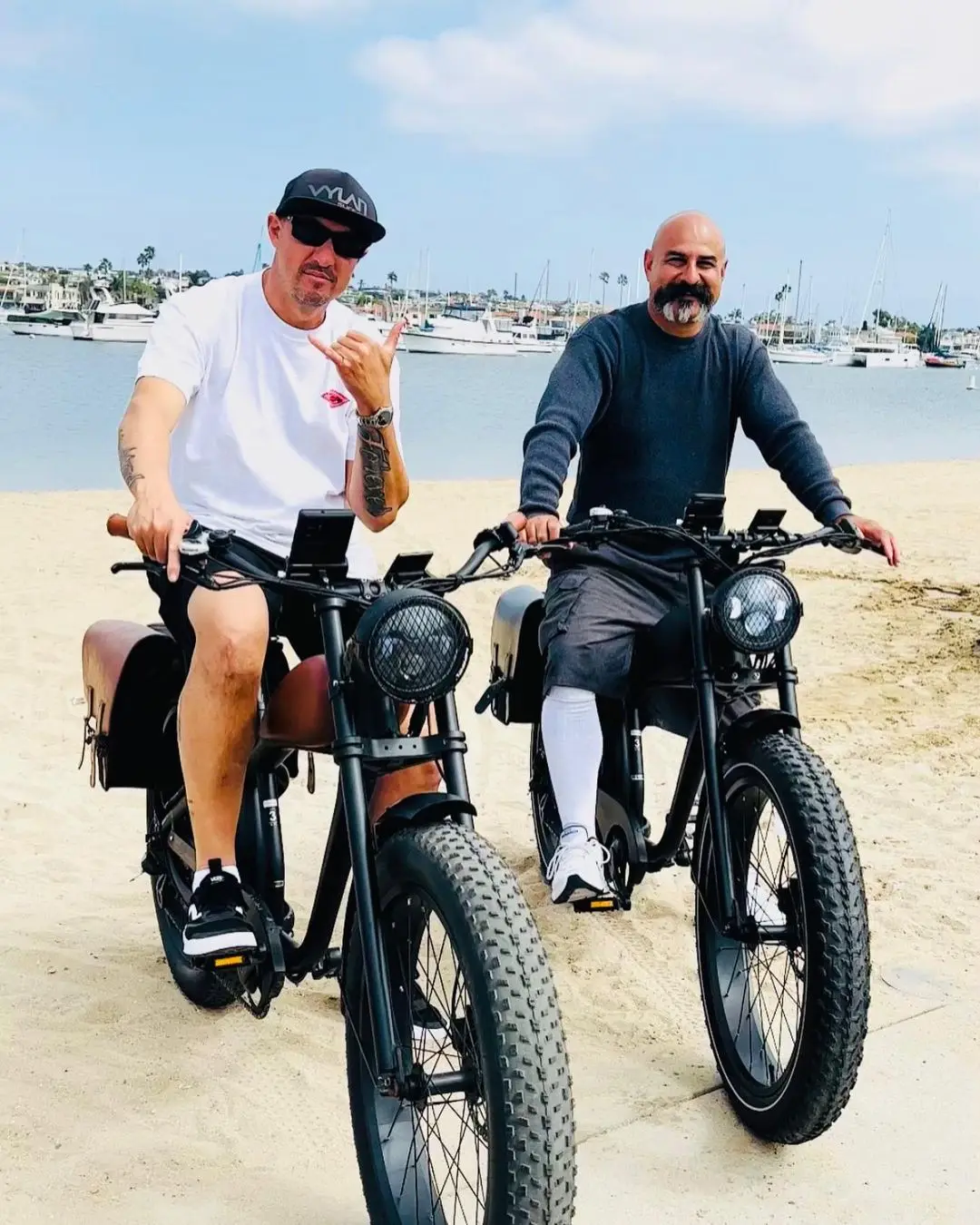 Clrak Прямая поставка, пользовательские цвета, 48 В, 750 Вт, 17,5 Ач, электрический велосипед со встроенным аккумулятором для США/Канады/Австралии 
Clrak Прямая поставка, пользовательские цвета, 48 В, 750 Вт, 17,5 Ач, электрический велосипед со встроенным аккумулятором для США/Канады/Австралии