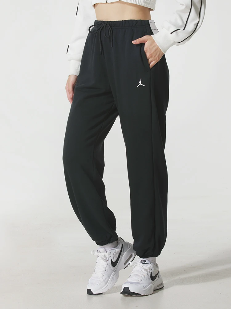 Nike Women's Fitness Running Sports Pants Fashion Trendy Casual Knit Long Pants Ib2505-010
Nike Women's Fitness Running Sports Pants Fashion Trendy Casual Knit Long Pants Ib2505-010
