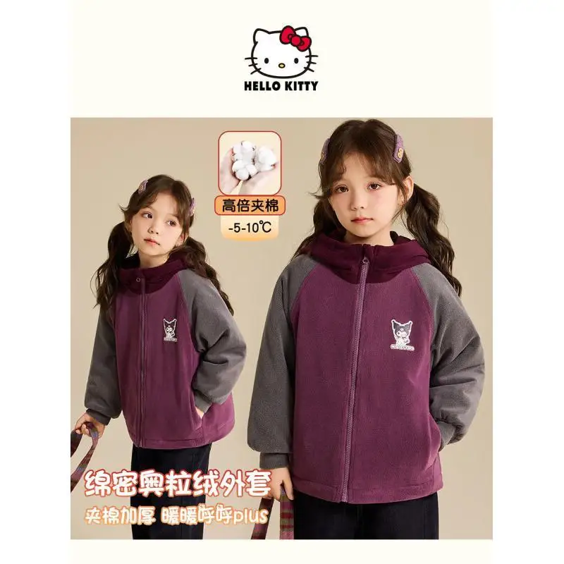 Новая утепленная куртка Sanrio Hello Kitty с капюшоном и цветными блоками, из мягкого флиса и хлопка, для девочек, зимняя верхняя одежда, уютный стиль 2025 года
Новая утепленная куртка Sanrio Hello Kitty с капюшоном и цветными блоками, из мягкого флиса и хлопка, для девочек, зимняя верхняя одежда, уютный стиль 2025 года